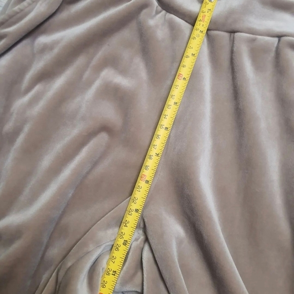 Uniqlo velour wide leg pants - Picture 6 of 8